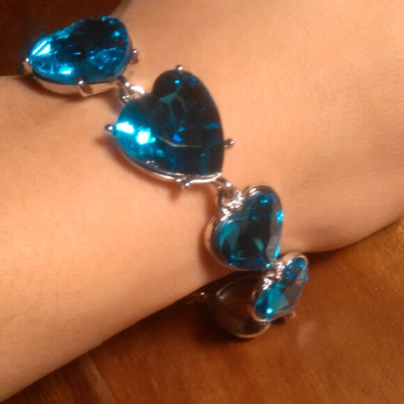 Blue Glass Silvertone Heart Bracelet - Picture 1 of 11